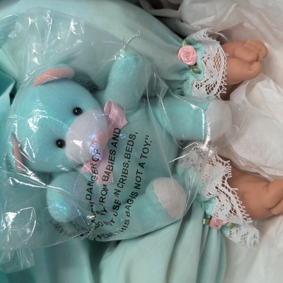 Rare Lee Middleton Original Packaging Pristine Hug A Bug Doll - Picture 4 of 11